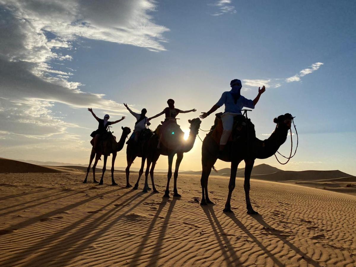 Luxury Trek Desert Camp Мерзуга Экстерьер фото