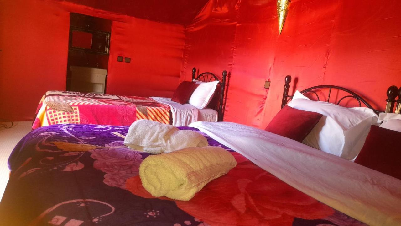 Luxury Trek Desert Camp Мерзуга Экстерьер фото