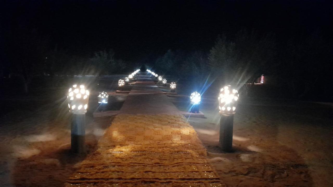 Luxury Trek Desert Camp Мерзуга Экстерьер фото