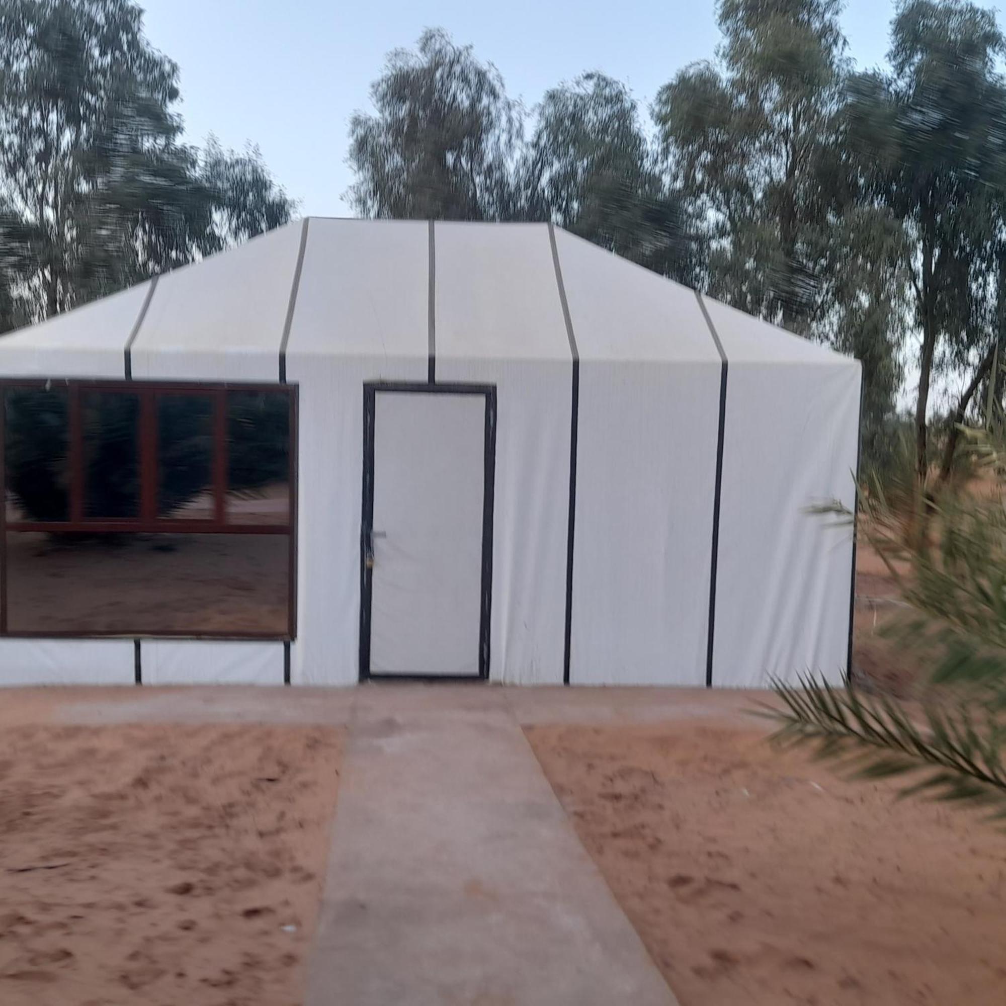 Luxury Trek Desert Camp Мерзуга Экстерьер фото