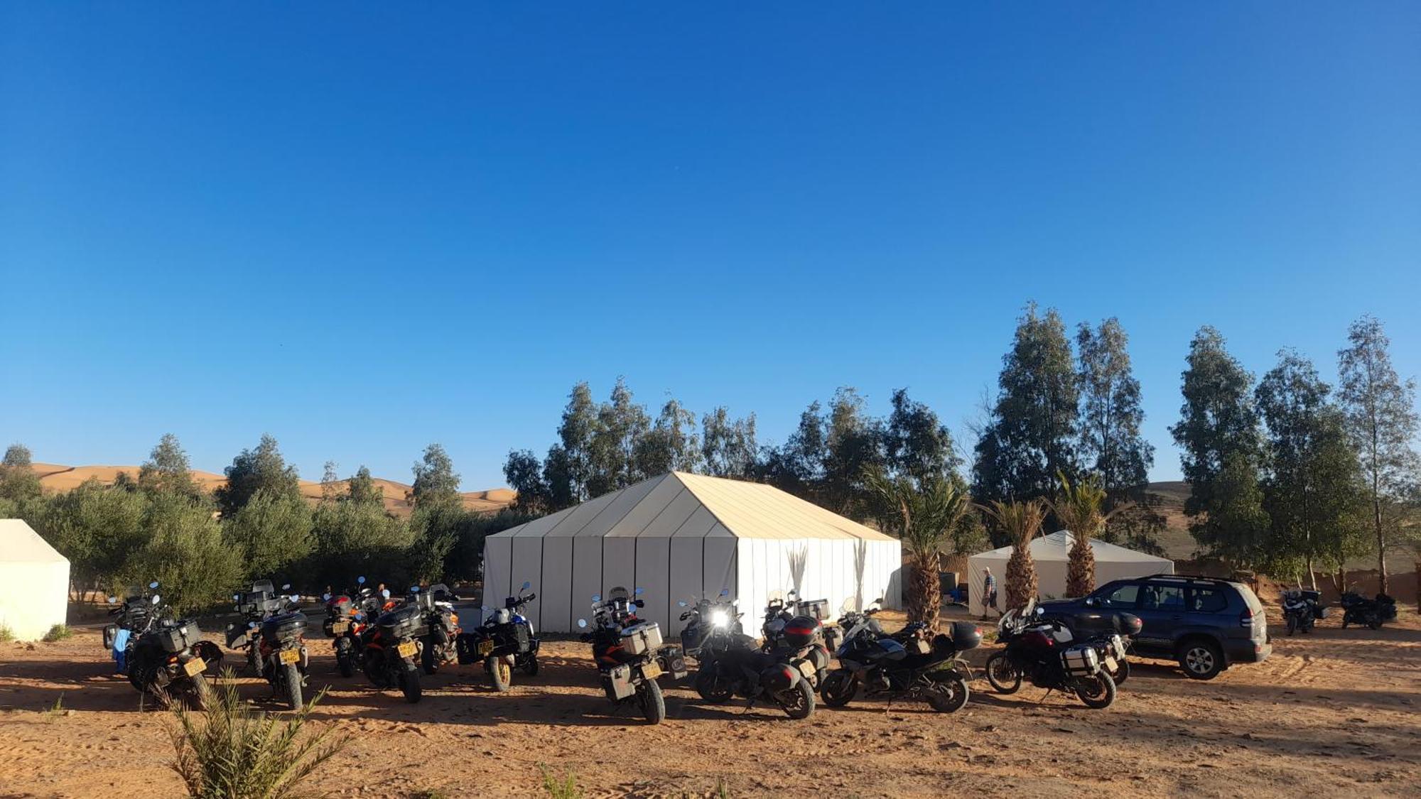 Luxury Trek Desert Camp Мерзуга Экстерьер фото